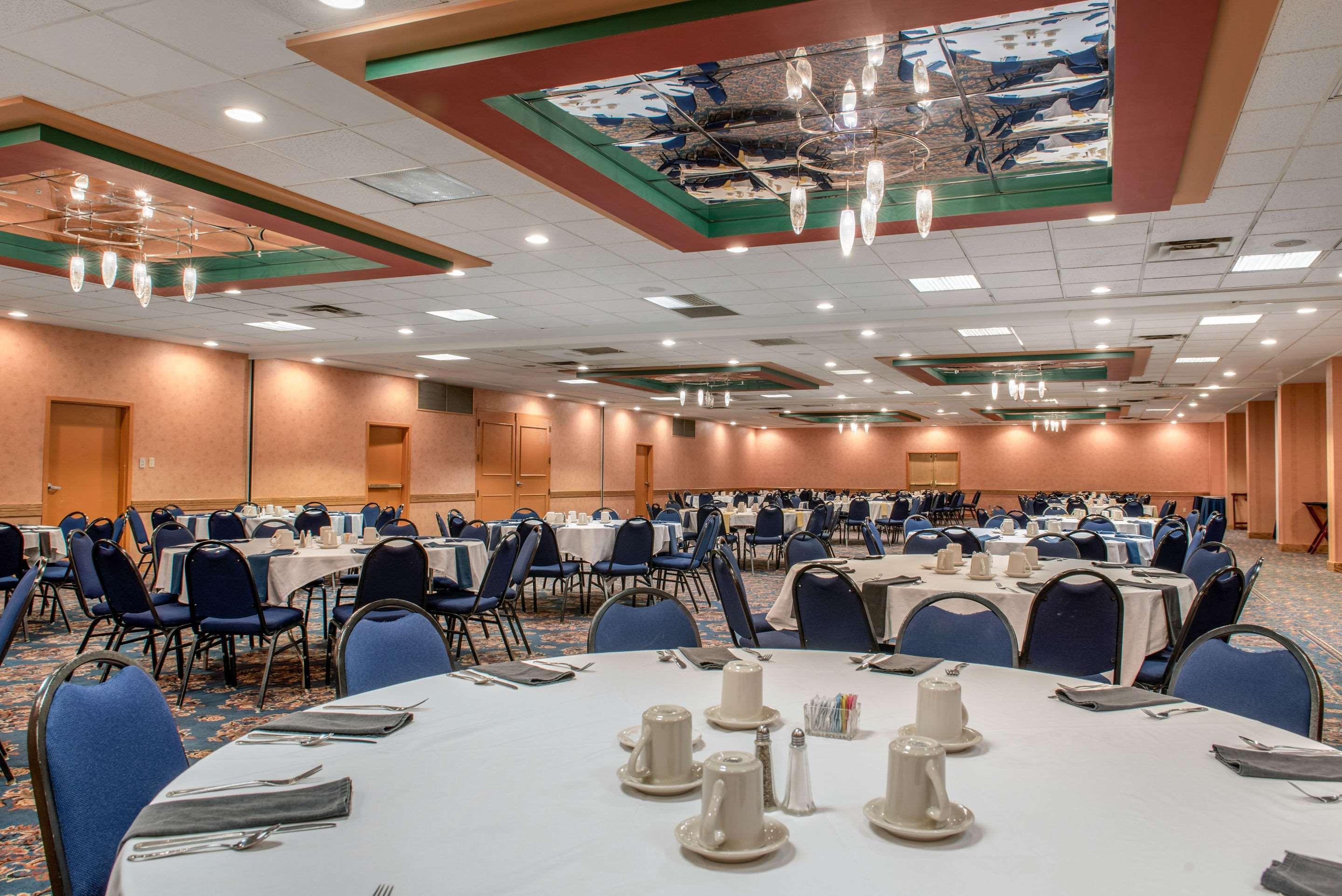 Quality Hotel Conference Center Cincinnati Blue Ash Eksteriør bilde