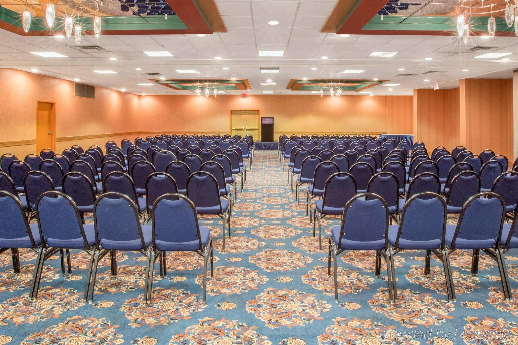 Quality Hotel Conference Center Cincinnati Blue Ash Eksteriør bilde